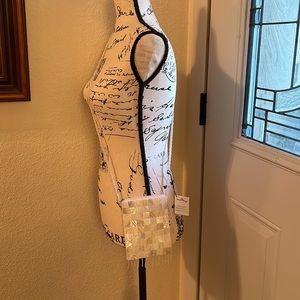 New with tags- handcrafted natural hom & mother of pearl mini crossbody